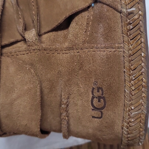 UGG suede booties 7 EUC zip side Cowgirl - Picture 2 of 6